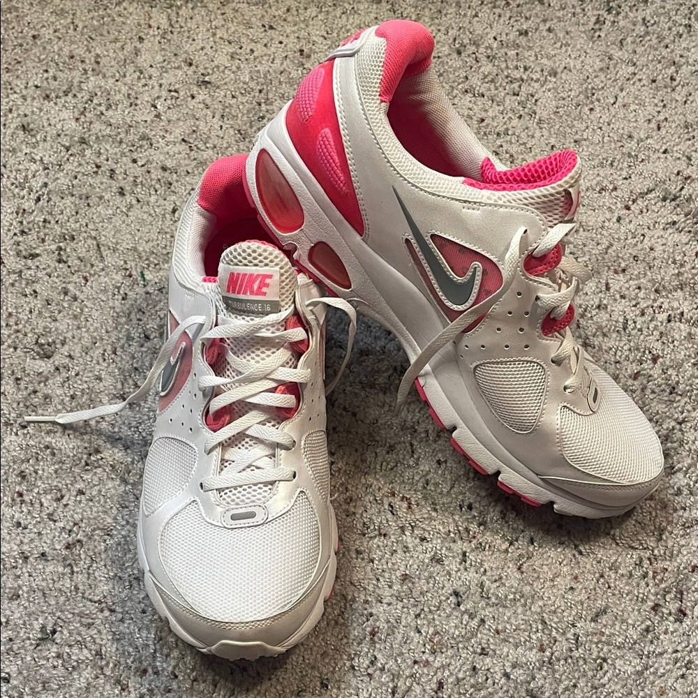 Nike Turbulence 16 Max Air Track Star Pink White Running Shoes Size 10